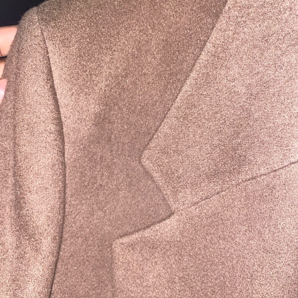 Sold - Picture 5 of 10